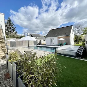  Appartement Kerlescan - Avec Piscine Chauffée, Espace Extérieur Privé Et Wifi